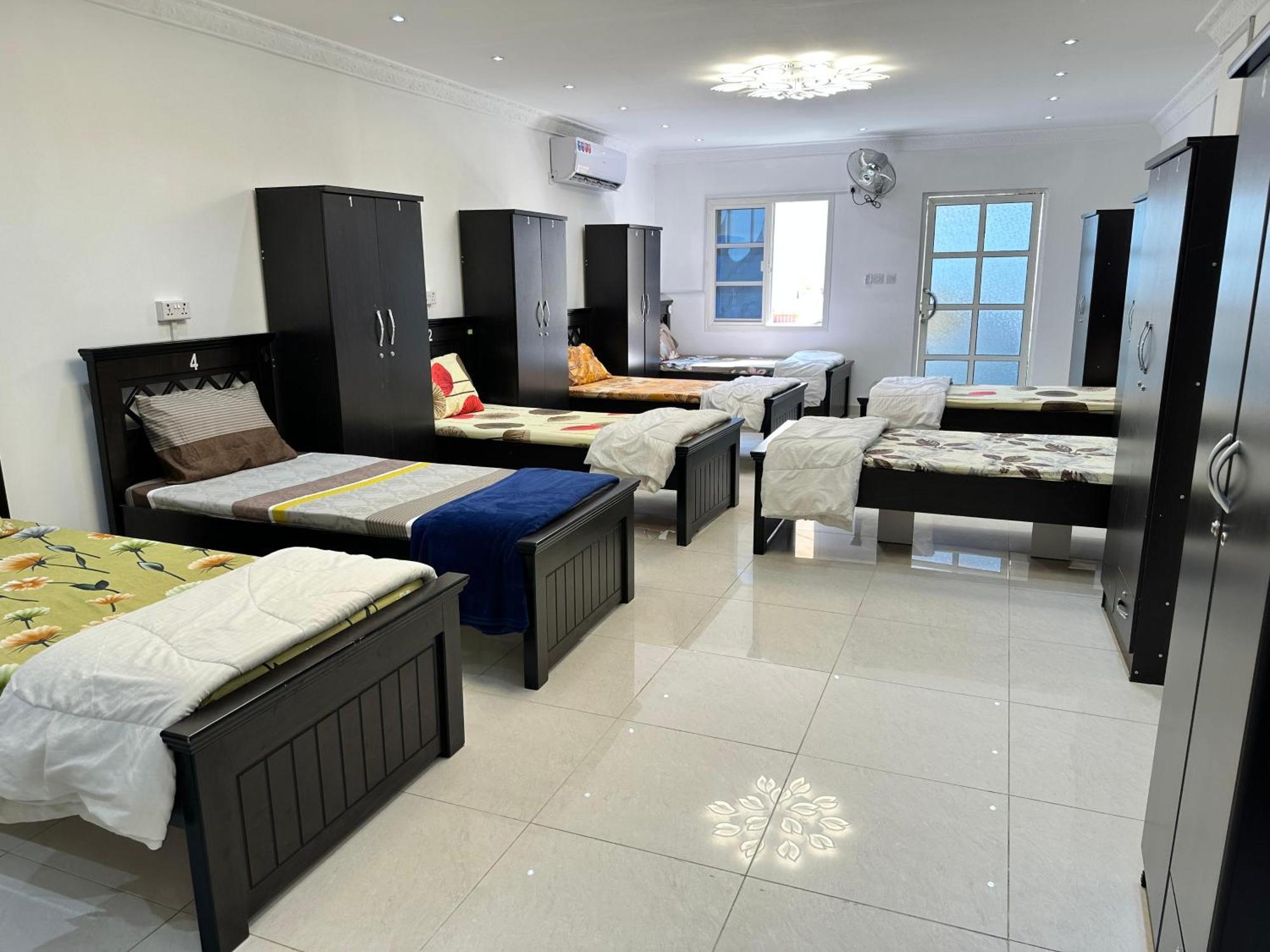 International Abu-Dhabi Hostel Villa 阿布扎比 外观 照片