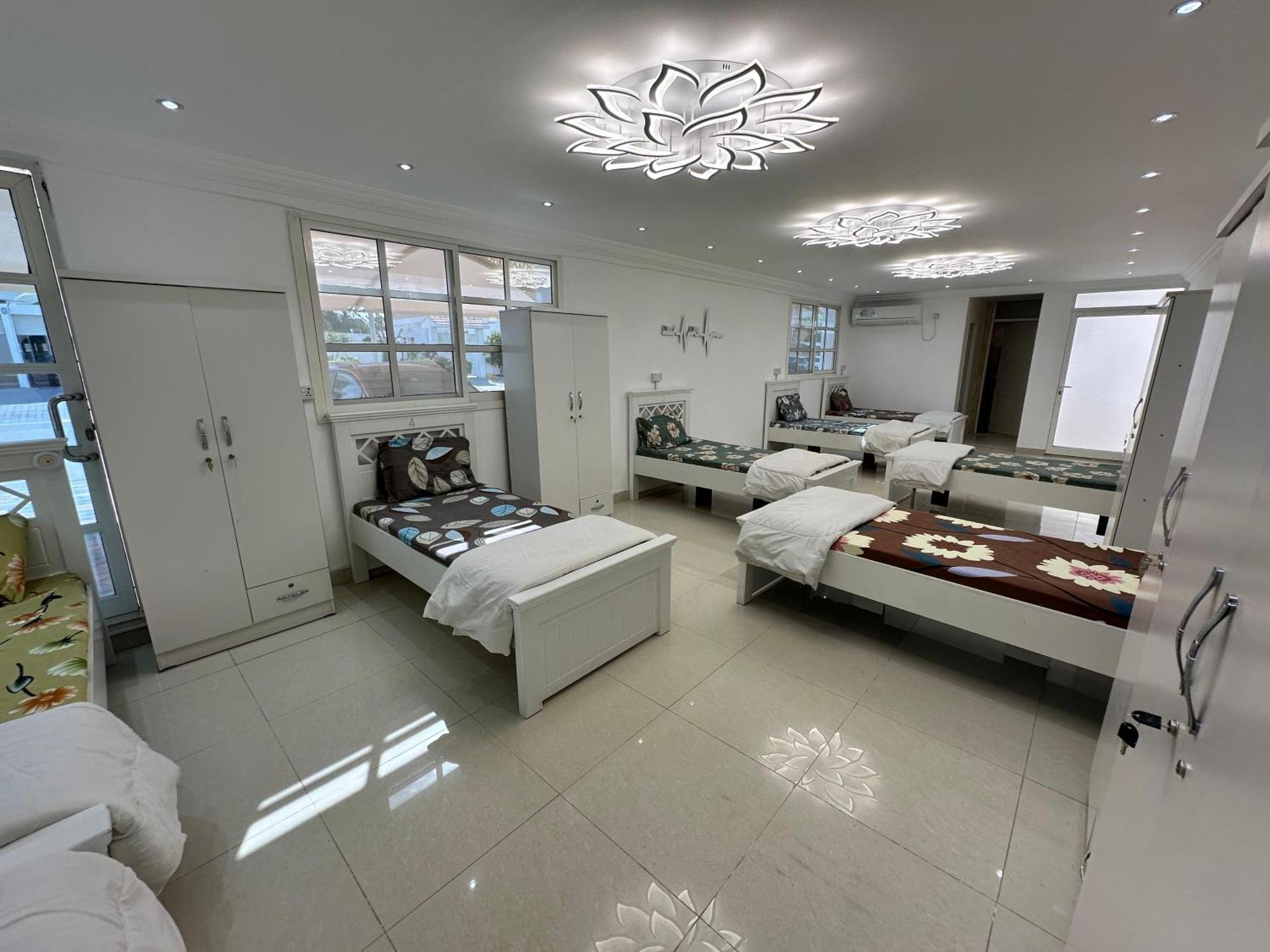 International Abu-Dhabi Hostel Villa 阿布扎比 外观 照片