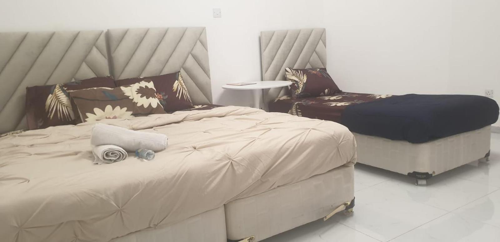 International Abu-Dhabi Hostel Villa 阿布扎比 外观 照片