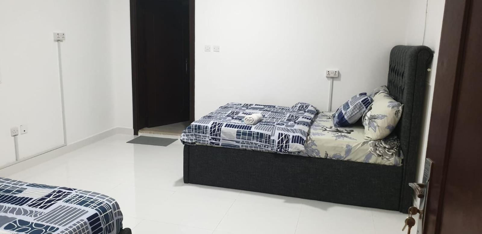 International Abu-Dhabi Hostel Villa 阿布扎比 外观 照片
